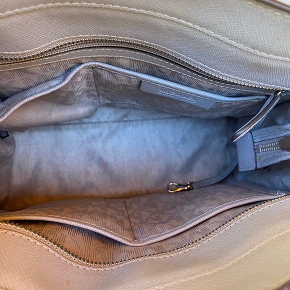 Michael Kors Safiano Leather Tote Bag - Picture 2 of 6